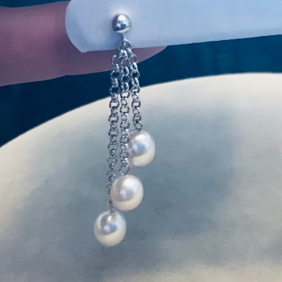 Roz Kwan Sterling Silver Freshwater Pearl Dangle Earrings - Picture 4 of 9